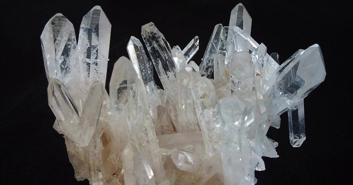 Quartz Crystals - Featured Image