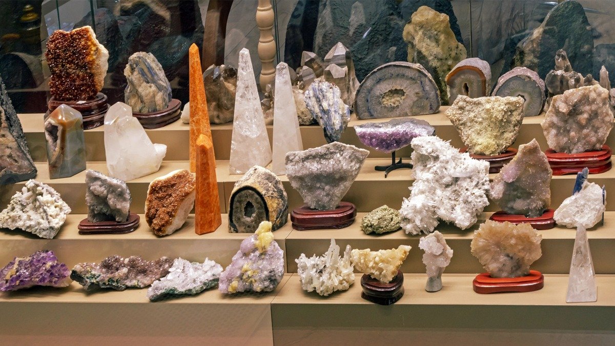 Featured image for the Adelaide Gem and Mineral Club Show.